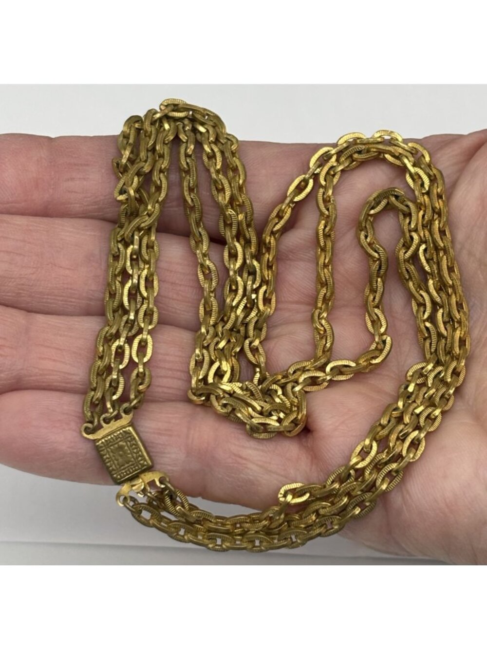 Vintage Triple Strand Choker Gold Plated Textured Brass Links Embossed Box Clasp - Picture 10 of 14